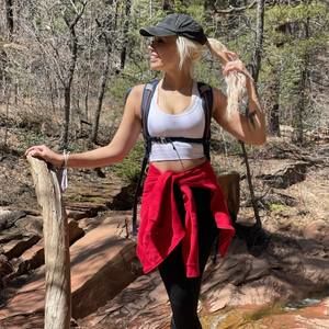 Meet your Posher, Courtney